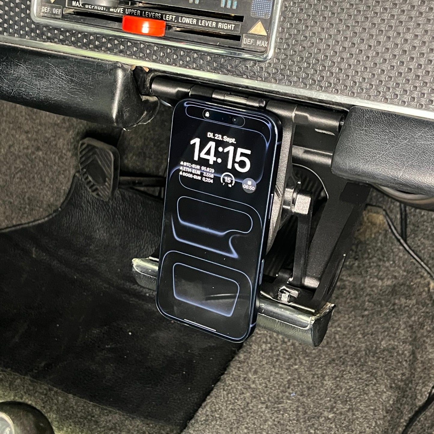 Triebwerk Fold-out smartphone holder - Porsche F and G Body