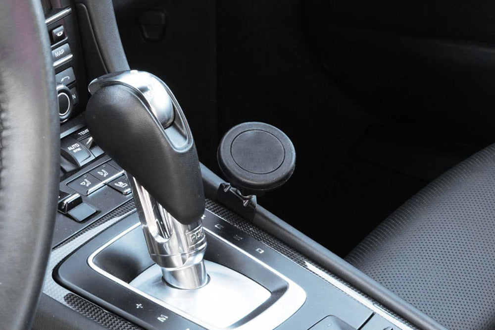 Porsche interior with Rennline magnetic phone mount installed.