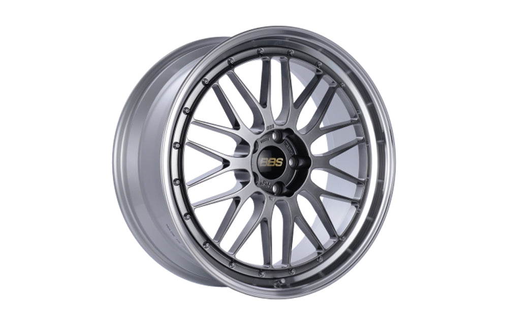 BBS LM with Diamond Black center and polished lip for Porsche on white background.