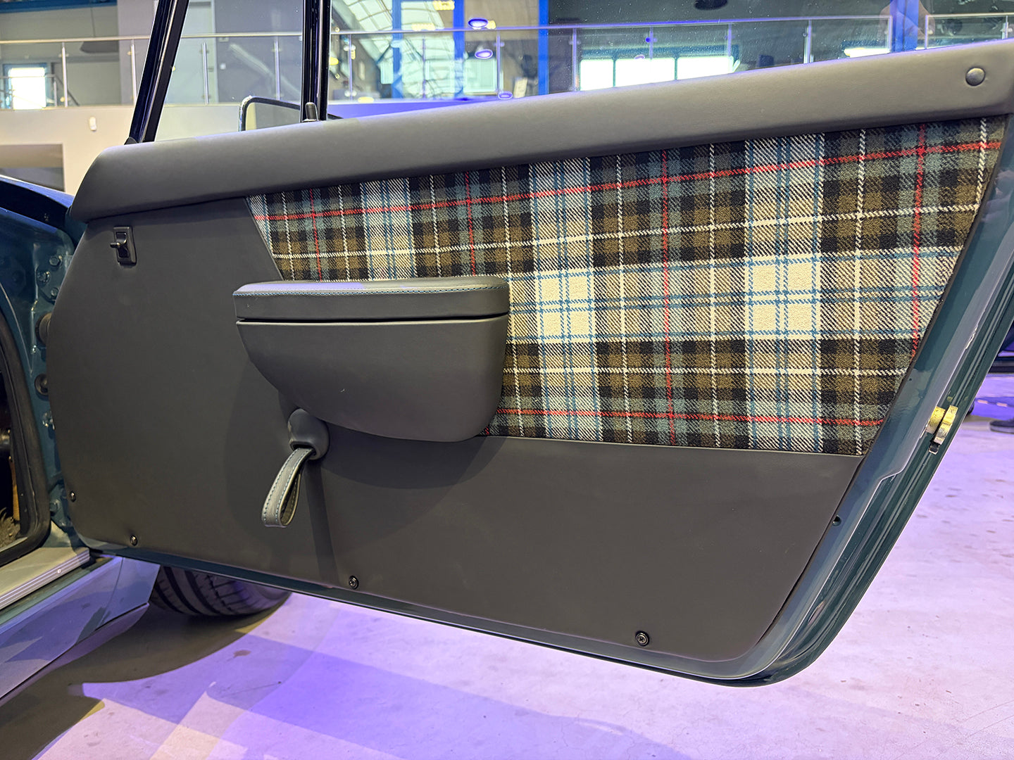 Triebwerk Flip-Top Compartment (Basic) - Porsche 993 and 964